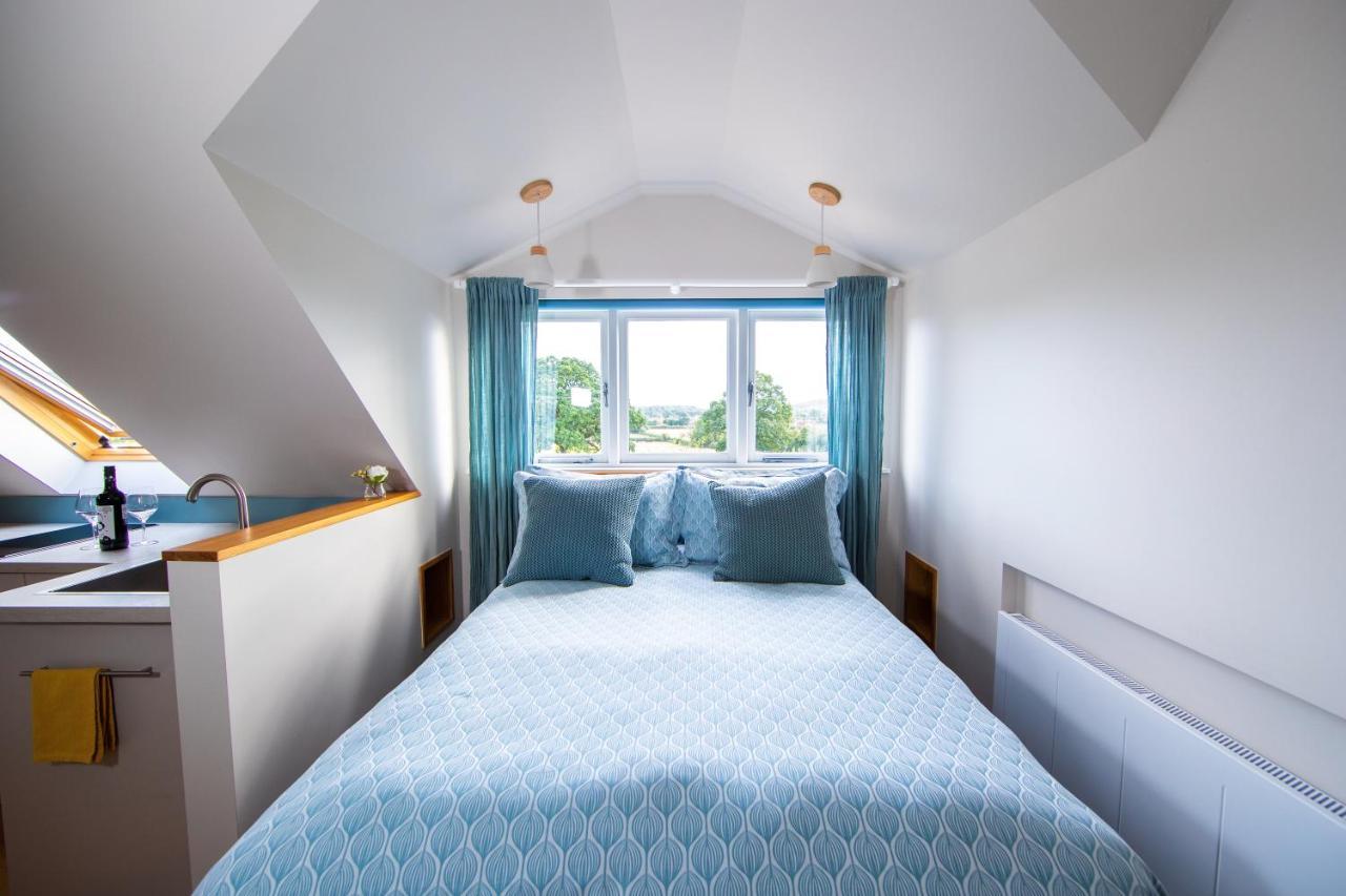 The Loft At The Little Elms Lejlighed Motcombe Eksteriør billede